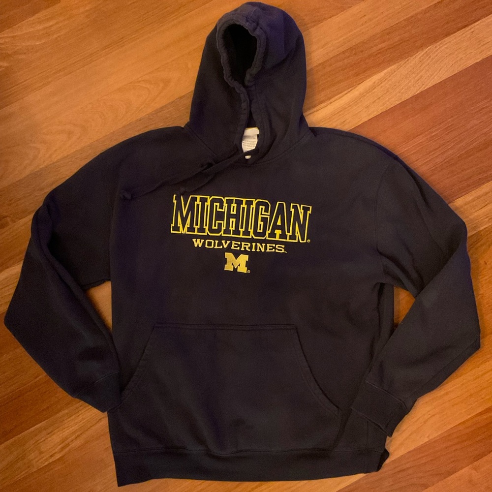 University of Michigan navy blue hoodie size XL